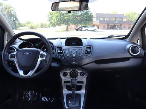 Used 2017 Ford Fiesta SE FWD image 16