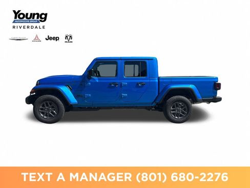 New 2026 Jeep Gladiator Sport AWD/4WD image 2