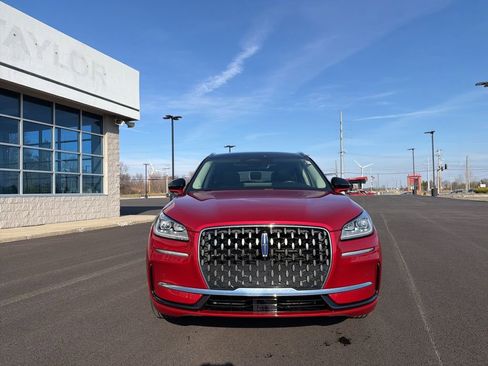 Used 2024 Lincoln Corsair Grand Touring w/ Equipment Group 301A image 2