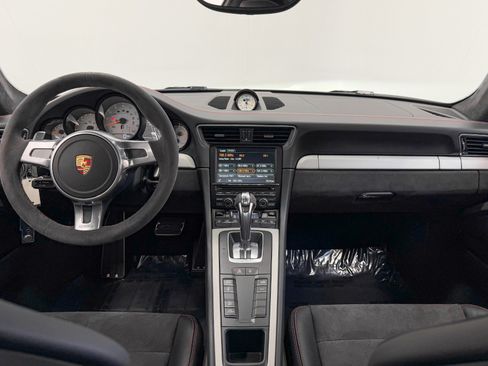 Used 2015 Porsche 911 GT3 RWD image 15