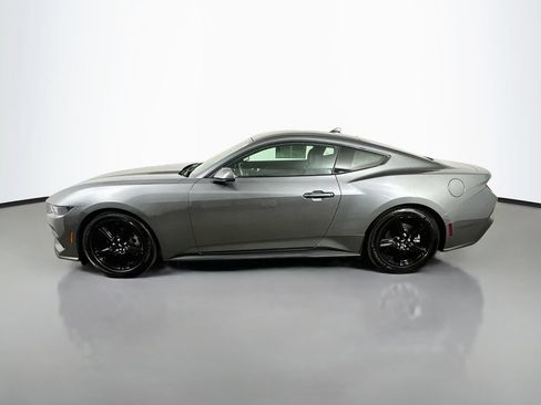 Used 2026 Ford Mustang Premium RWD image 5