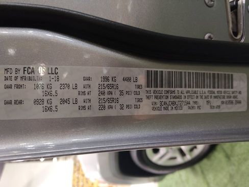 Used 2018 Jeep Compass Sport w/ Tech Group image 33