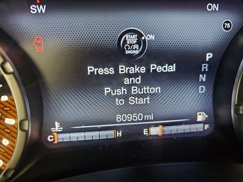 Used 2021 Jeep Renegade Latitude w/ Convenience Group image 25