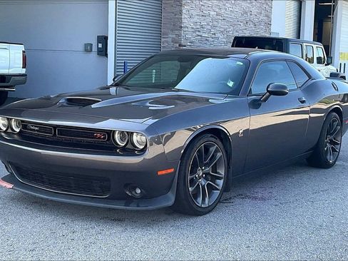 Used 2021 Dodge Challenger R/T Scat Pack RWD image 3
