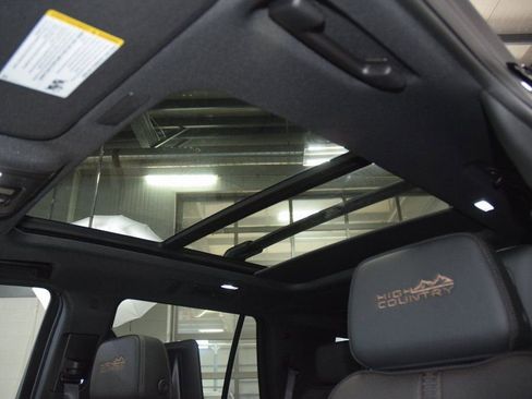 New 2026 Chevrolet Tahoe High Country AWD/4WD image 52