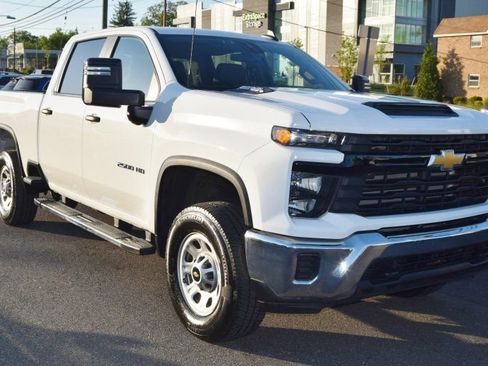 Used 2024 Chevrolet Silverado 2500 W/T w/ WT Convenience Package AWD/4WD image 9