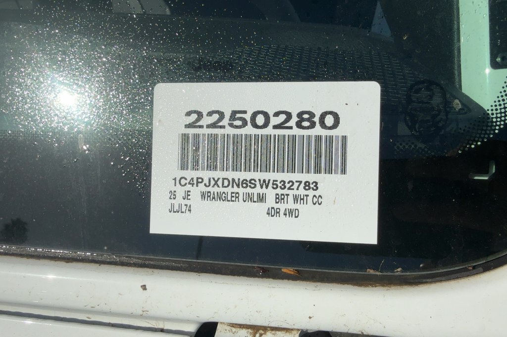 Used 2025 Jeep Wrangler Unlimited Sport AWD/4WD image 19