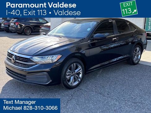 Used 2022 Volkswagen Jetta SE image 23