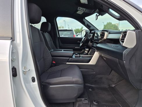 Used 2026 Toyota Tundra SR5 w/ SR5 Convenience Package AWD/4WD image 32