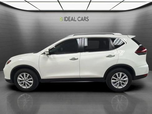 Used 2020 Nissan Rogue SV FWD image 2