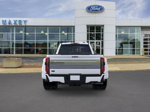 New 2026 Ford F350 4x4 Crew Cab DRW Super Duty image 5