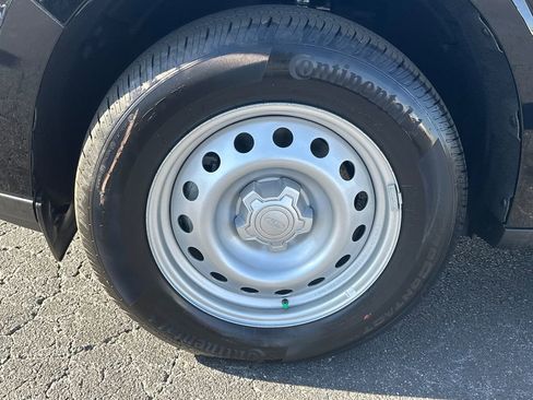 New 2025 Ford Maverick XL image 11