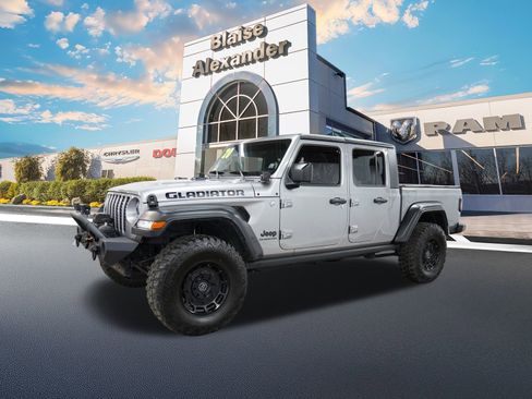 Used 2020 Jeep Gladiator Sport w/ Quick Order Package 24S image 9