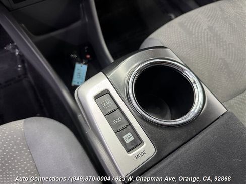 Used 2012 Toyota Prius V Three image 14