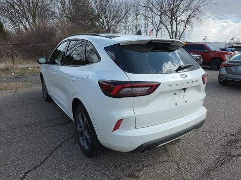 Used 2024 Ford Escape ST-Line w/ Tech Pack #1 image 4