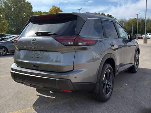 New 2026 Nissan Rogue SV w/ SV Premium Package image 5