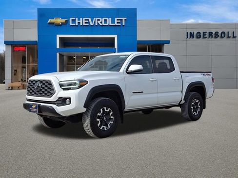 Used 2023 Toyota Tacoma TRD Off-Road AWD/4WD image 34