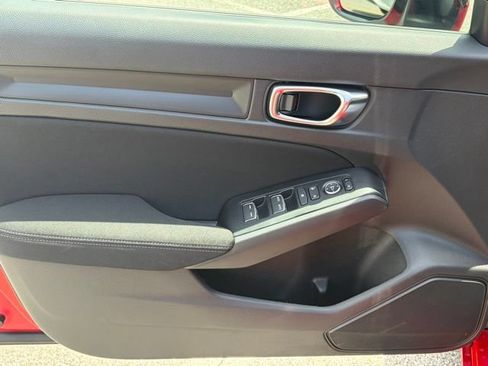 Used 2025 Honda Civic Sport image 11