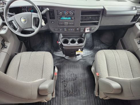 New 2025 Chevrolet Express 4500 w/ Power Convenience Package image 25