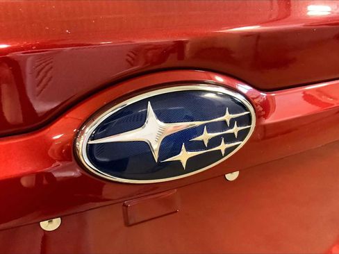 Used 2017 Subaru Crosstrek 2.0i Premium w/ Moonroof Package AWD/4WD image 33
