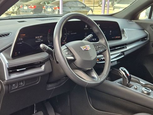 Certified 2024 Cadillac XT4 Premium Luxury w/ Cold Weather Package image 10