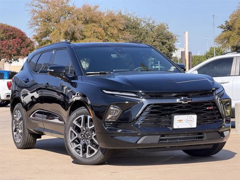 New 2025 Chevrolet Blazer RS w/ Driver Confidence II Package image 2