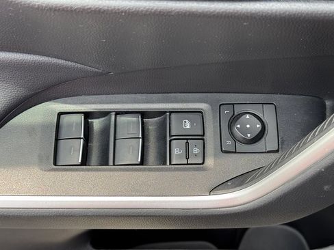 Certified 2025 Toyota RAV4 XLE AWD/4WD image 16