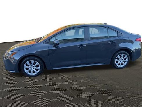 Used 2024 Toyota Corolla LE image 2