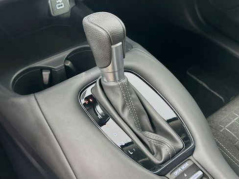 Used 2025 Honda HR-V LX image 23