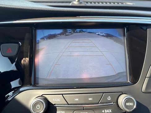 Used 2019 Buick Envision Essence FWD image 33