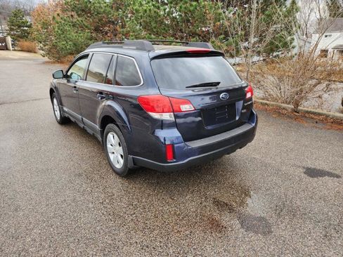 Used 2012 Subaru Outback 2.5i Premium image 5
