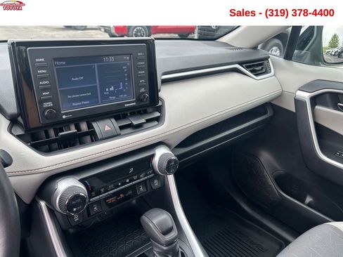 Used 2021 Toyota RAV4 XLE w/ Convenience Package AWD/4WD image 16