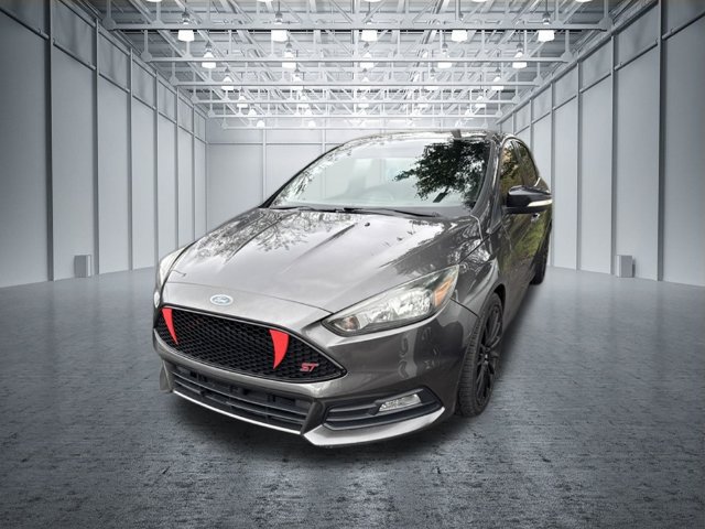 Used 2015 Ford Focus ST FWD image 5