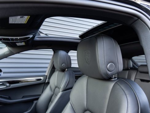 New 2026 Porsche Macan image 24