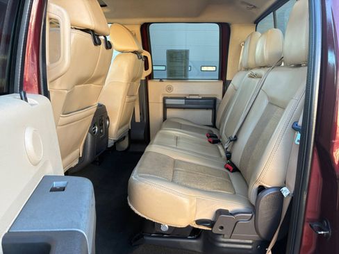 Used 2011 Ford F250 Lariat image 26