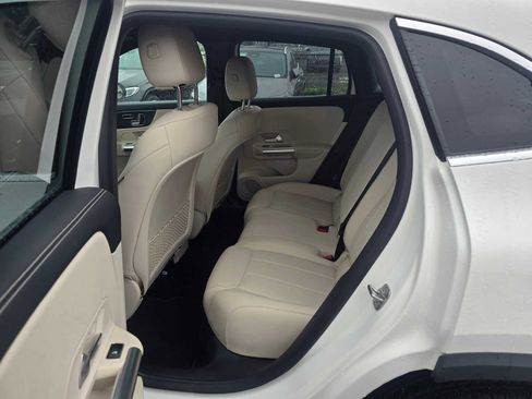 Used 2025 Mercedes-Benz GLA 250 4MATIC image 18