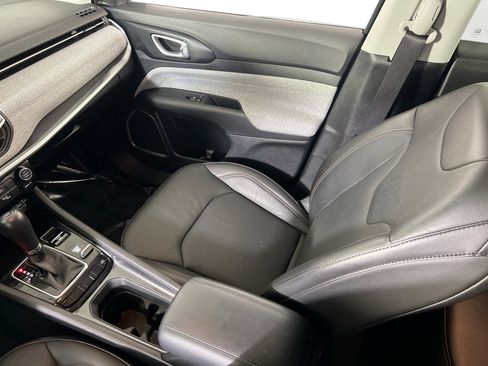 Used 2022 Jeep Compass Latitude image 22