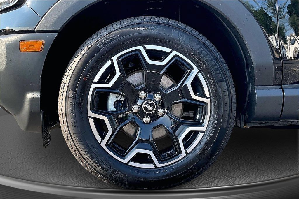 New 2026 Ford Bronco Sport Outer Banks w/ Outer Banks Tech Package+ AWD/4WD image 13