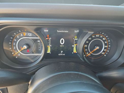Used 2025 Jeep Gladiator Mojave image 16