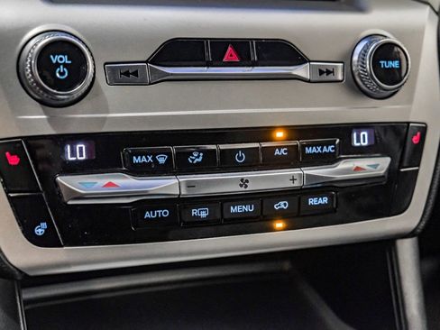 Used 2021 Ford Explorer XLT w/ Equipment Group 202A image 26