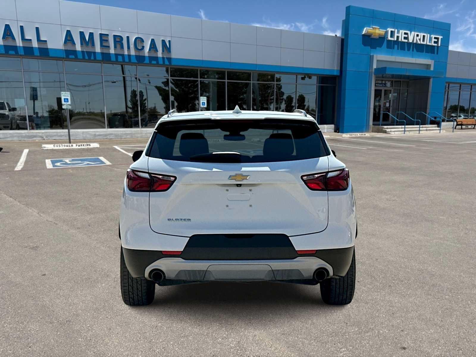 Used 2022 Chevrolet Blazer LT FWD image 7