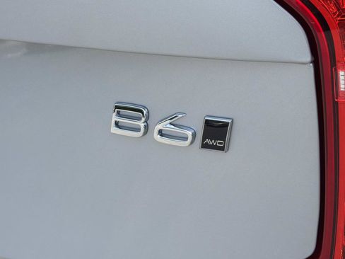 Certified 2024 Volvo XC90 B6 Plus AWD/4WD image 29
