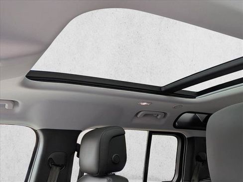 New 2026 Land Rover Defender 110 S AWD/4WD image 15