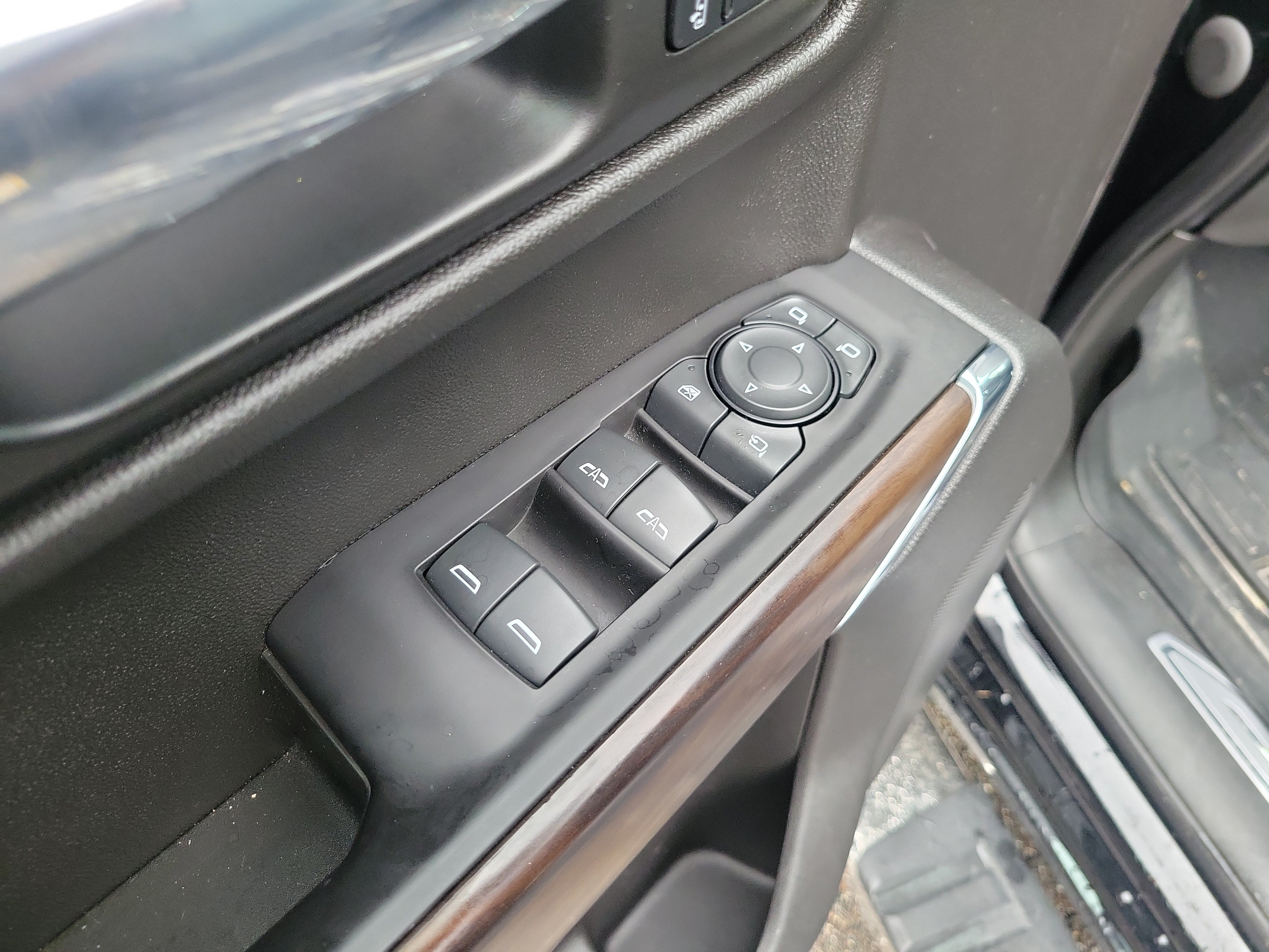 Used 2022 GMC Sierra 1500 SLT AWD/4WD image 18