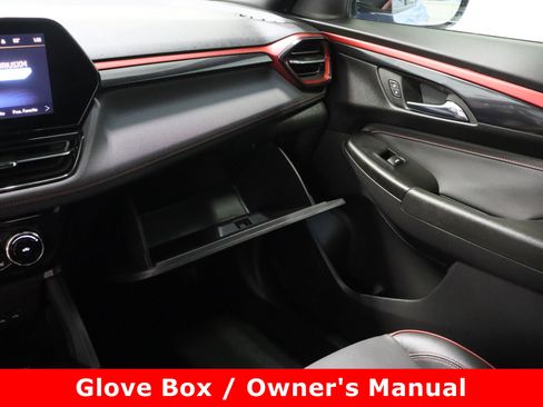 Used 2024 Chevrolet TrailBlazer RS w/ Convenience Package image 24