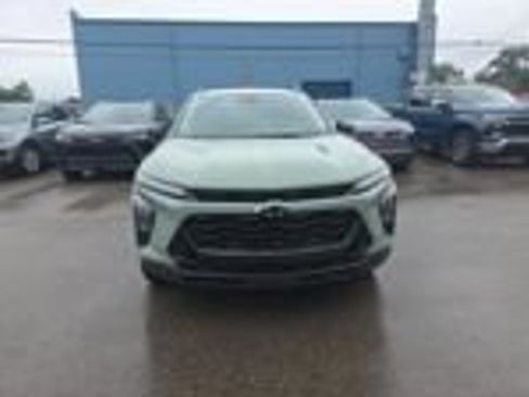Used 2025 Chevrolet Trax ACTIV w/ Sunroof Package FWD image 10
