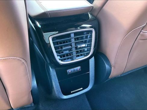 Used 2022 Lincoln Nautilus Reserve AWD/4WD image 33