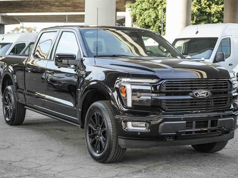 New 2025 Ford F150 Platinum w/ FX4 Off-Road Package image 3