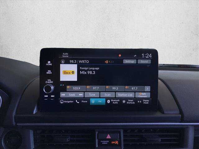 Certified 2023 Honda Pilot Touring image 13