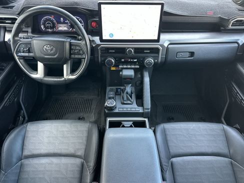 Used 2025 Toyota 4Runner TRD Off-Road Premium AWD/4WD image 3